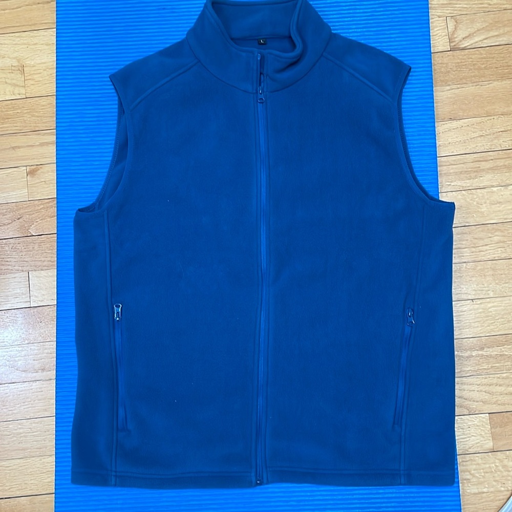 Men’s size Large Fleece vest